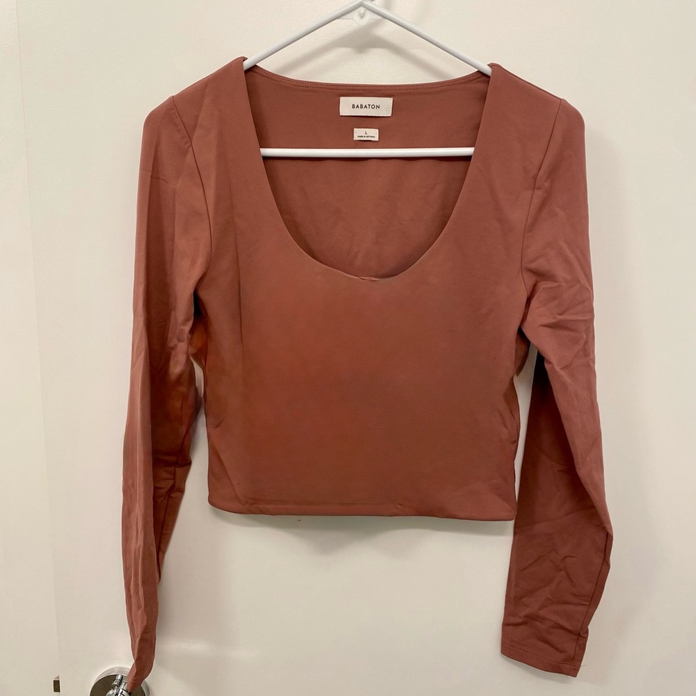 Babaton Women's scoop neck crop long sleeved shirt, size L